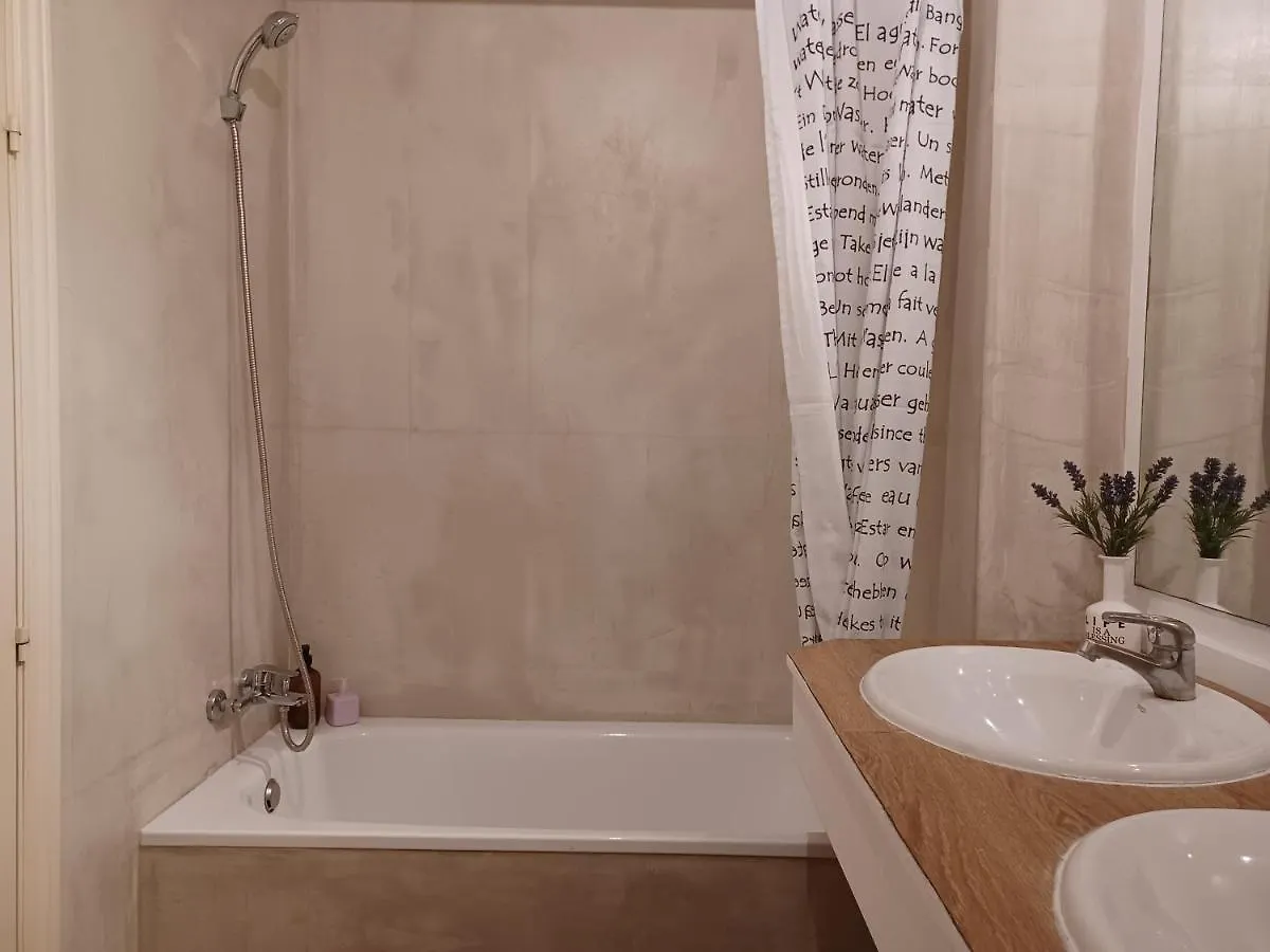 公寓 Apartamento 140 M2, 400 Metros De La Playa En 贝纳尔马德纳