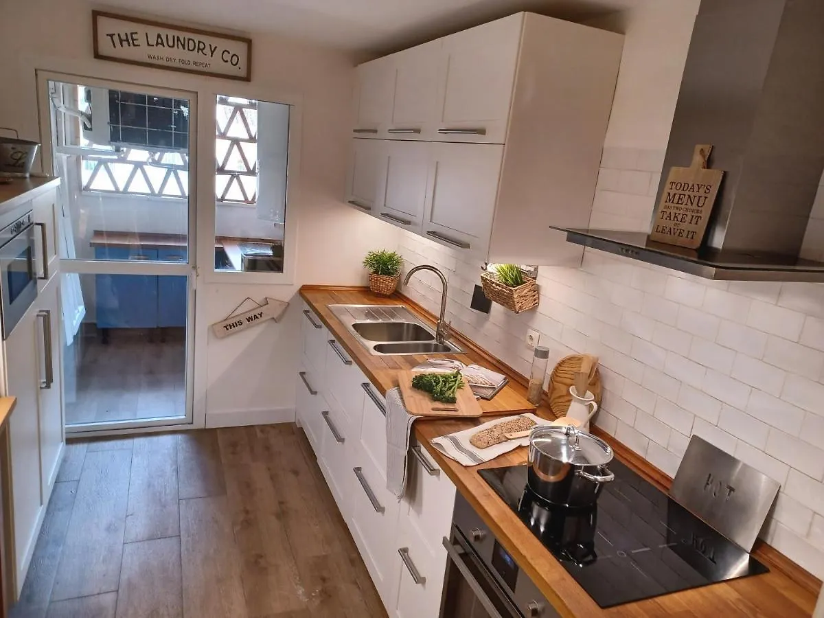 דירה Apartamento 140 M2, 400 Metros De La Playa En בנאלמדנה