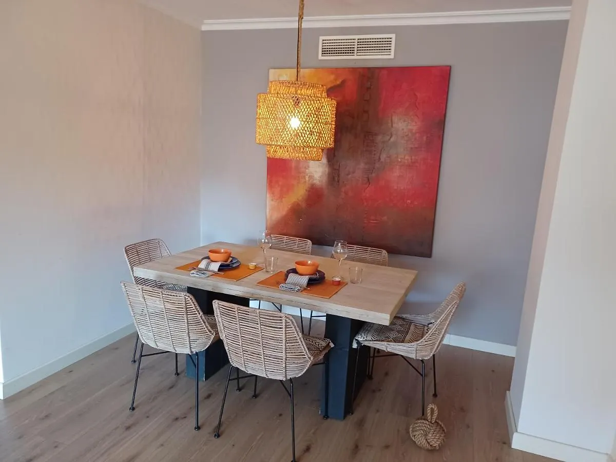 דירה Apartamento 140 M2, 400 Metros De La Playa En בנאלמדנה